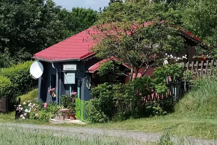 Wohnung 2: Die Birkenhütte im Grünen, Außenansicht